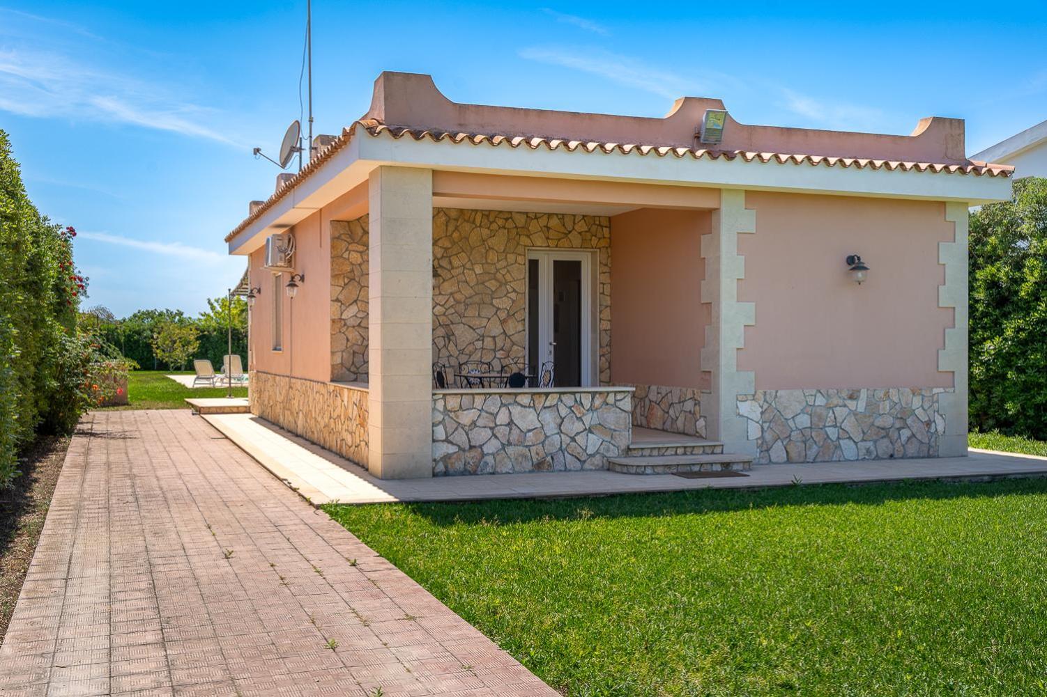 Villa Bouganville Con Piscina By Wonderful Italy Syracuse Екстер'єр фото